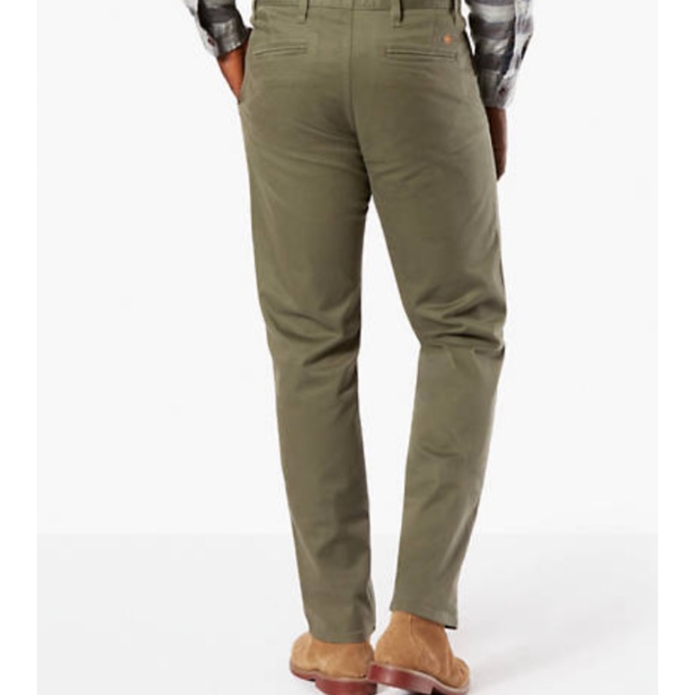 Men’s 32/30 ‘Dockers Olive’ Dockers Alpha Khaki